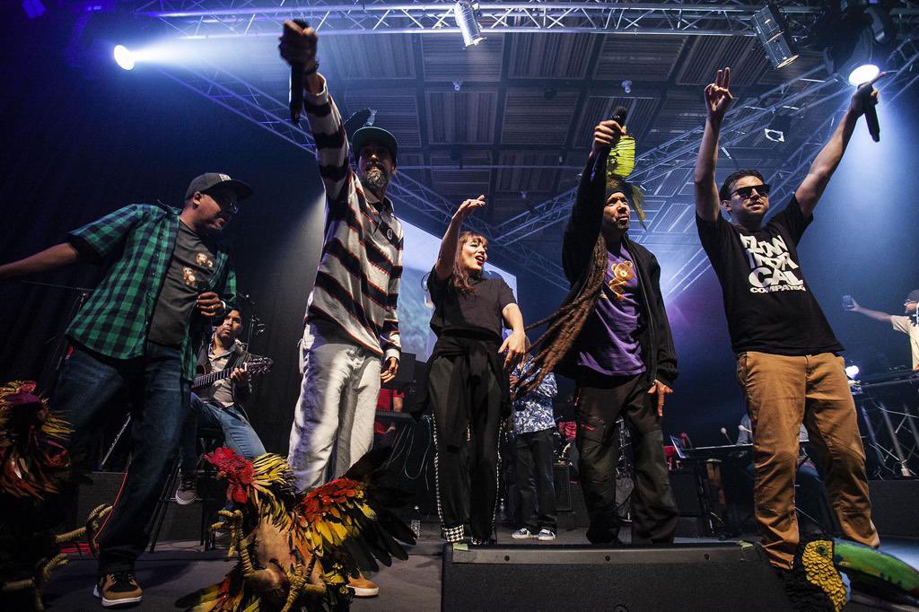 Conciertazo en @CCulturalBOD de <a href="/CompaySon/">CompaySon</a> #TropicalFlow <a href="/OneChot/">IG: OneChot👻</a> <a href="/McBostasBrain/">Bostas Brain</a> 😍 📸<a href="/maiklive/">Maik</a>