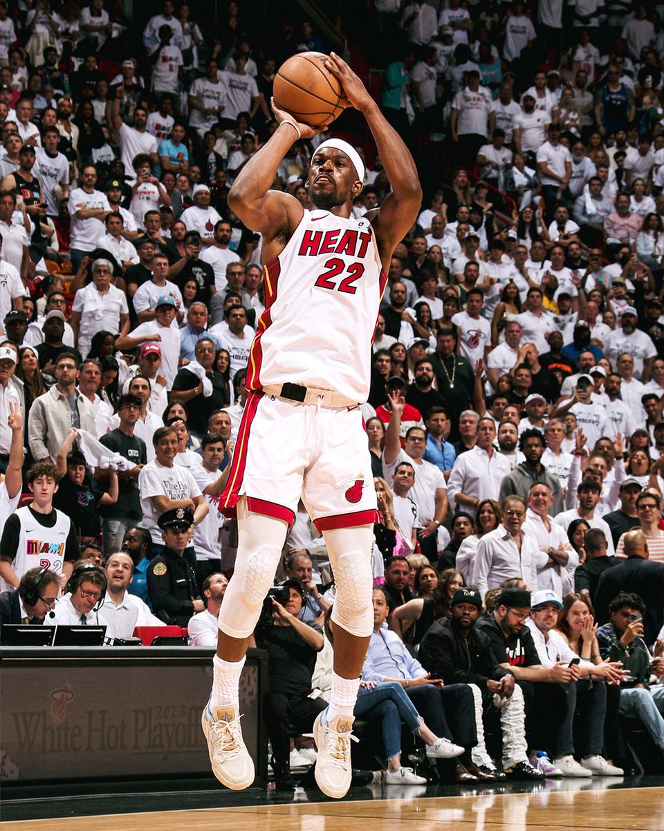 ¡GIGANTE JIMMY BUTLER!

56 PUNTOS
19/28 TC
15/18 TL

Los Heat a un partido de eliminar en primera ronda a los Bucks de Antetokounmpo que terminaron la temporada regular como el mejor equipo de la NBA.