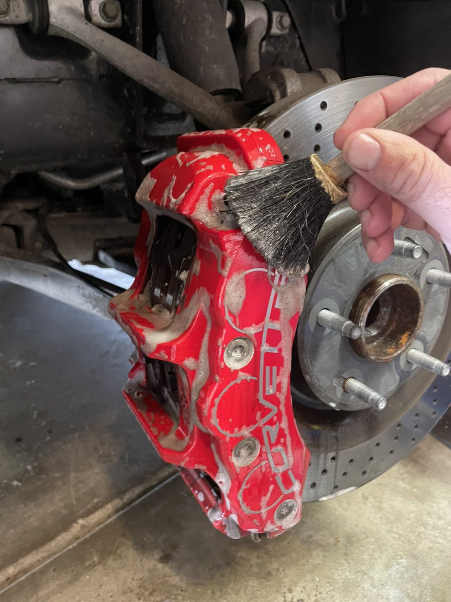 BlueprintResto's tweet image. Getting the calipers cleaned before I apply the ceramic coating . #calipers #corvette #detailing #ceramiccoating #mobiledetailing