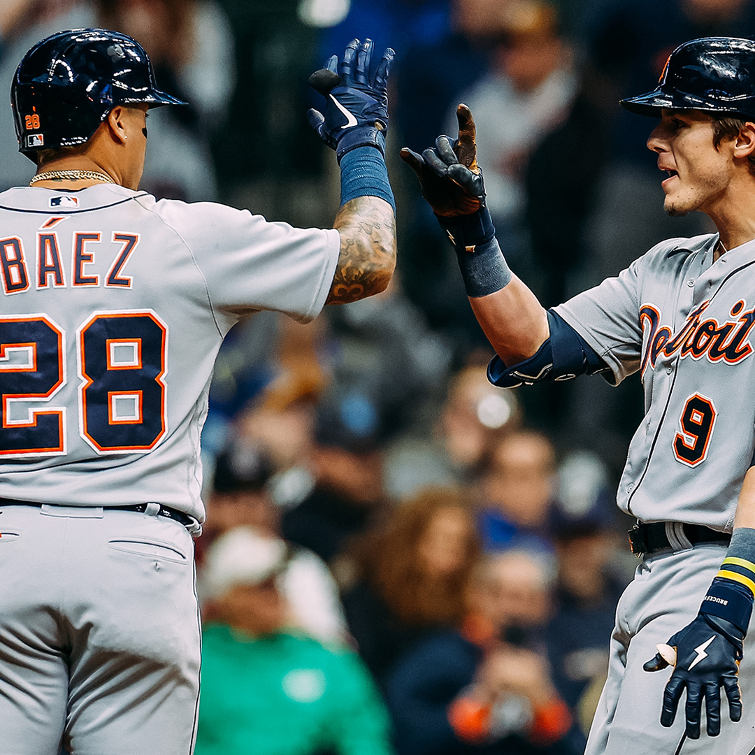 tigers's tweet photo. Starting the week off right!