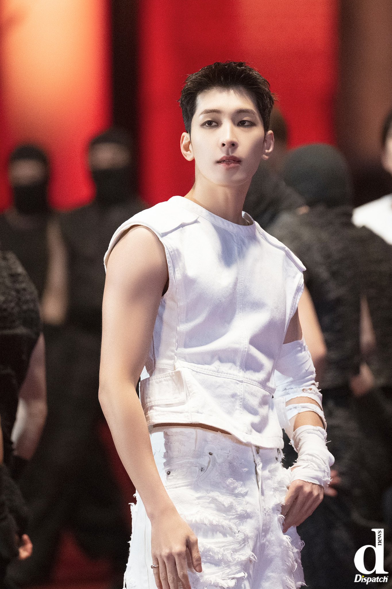 SEVENTEEN - Rrrorooly FuhpsQ9aUAAmAVD.jpg:large