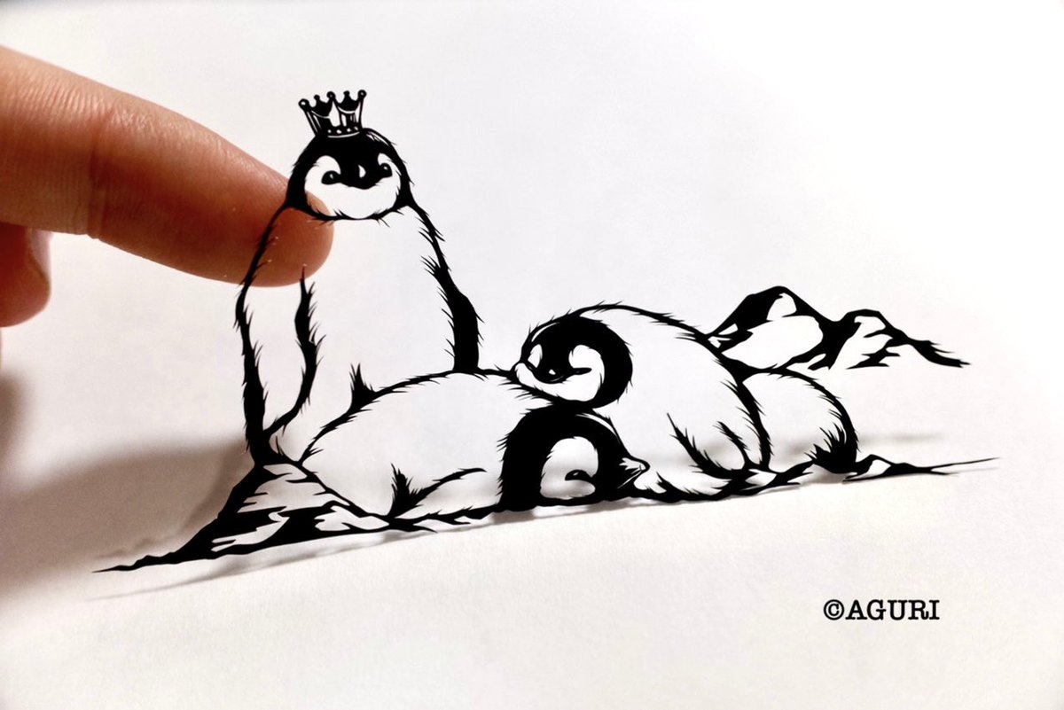 「#世界ペンギンの日ペンギンは尊い。南極にいるコウテイペンギンは、二足歩行の人間を」|椿あぐり　切り絵作家のイラスト