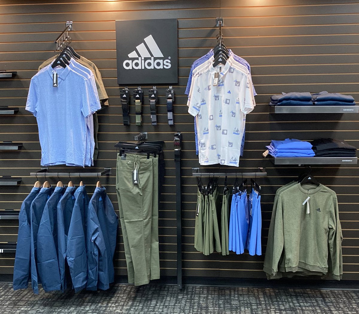 The Driving Range will be open for the 2023 season Friday, 10:00 am to 7:00 pm. 
Stop by the Pro Shop and check out the all the new and exciting gear and equipment.