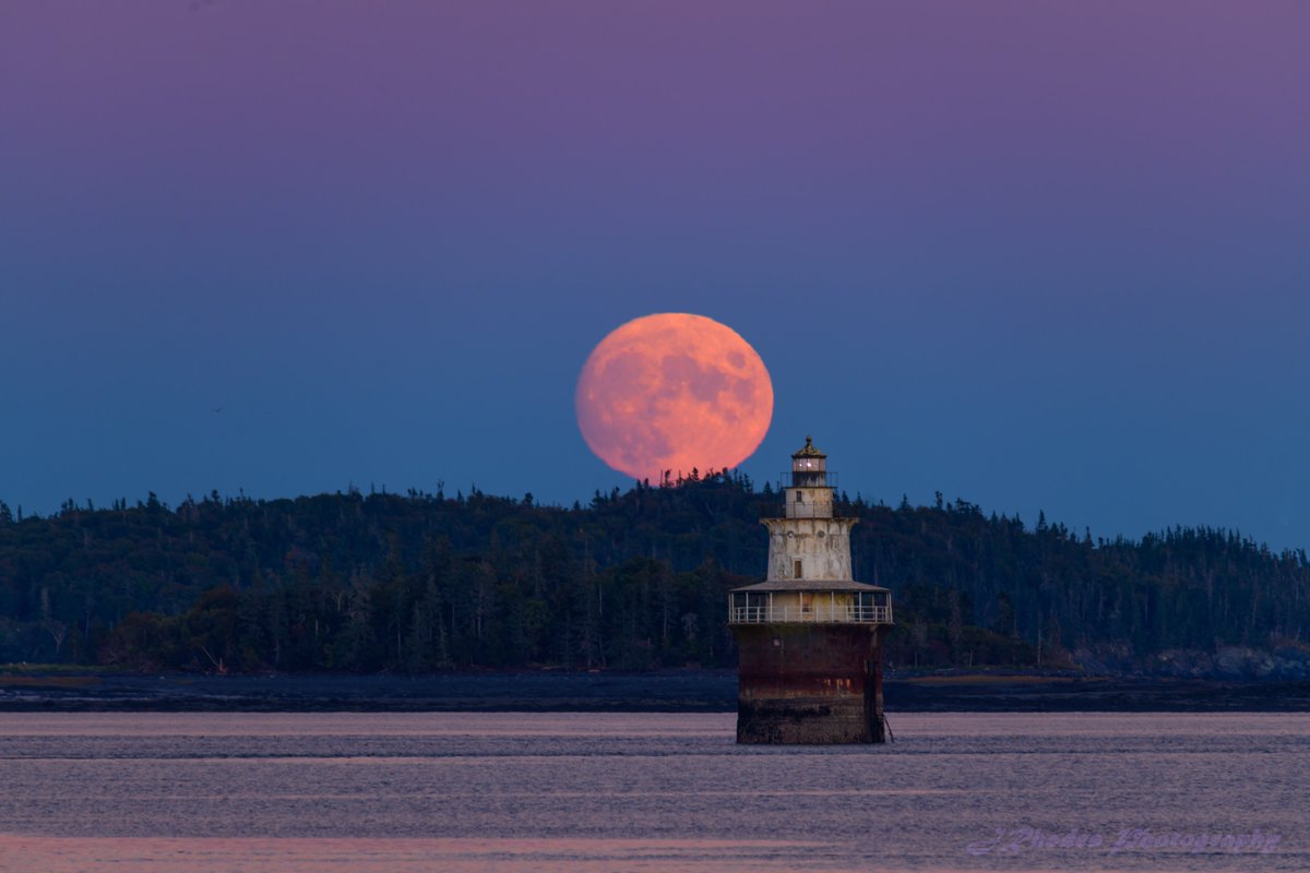 JRhodes1776's tweet photo. @TheSneakyLens #LubecChannelLighthouse, #LubecMaine. https://t.co/9gjKZvfhIU