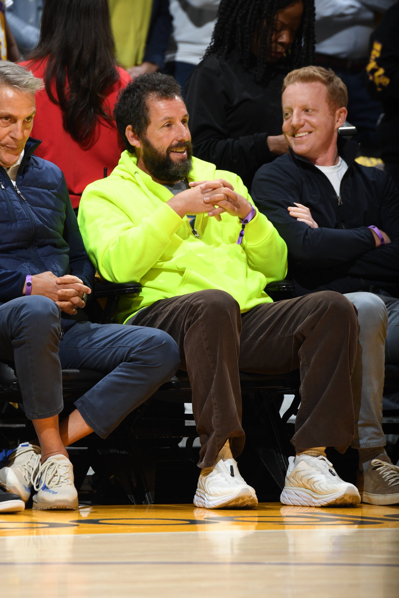 Camisa 23 on X: SIMPLESMENTE ADAM SANDLER NO JOGO ENTRE LAKERS E