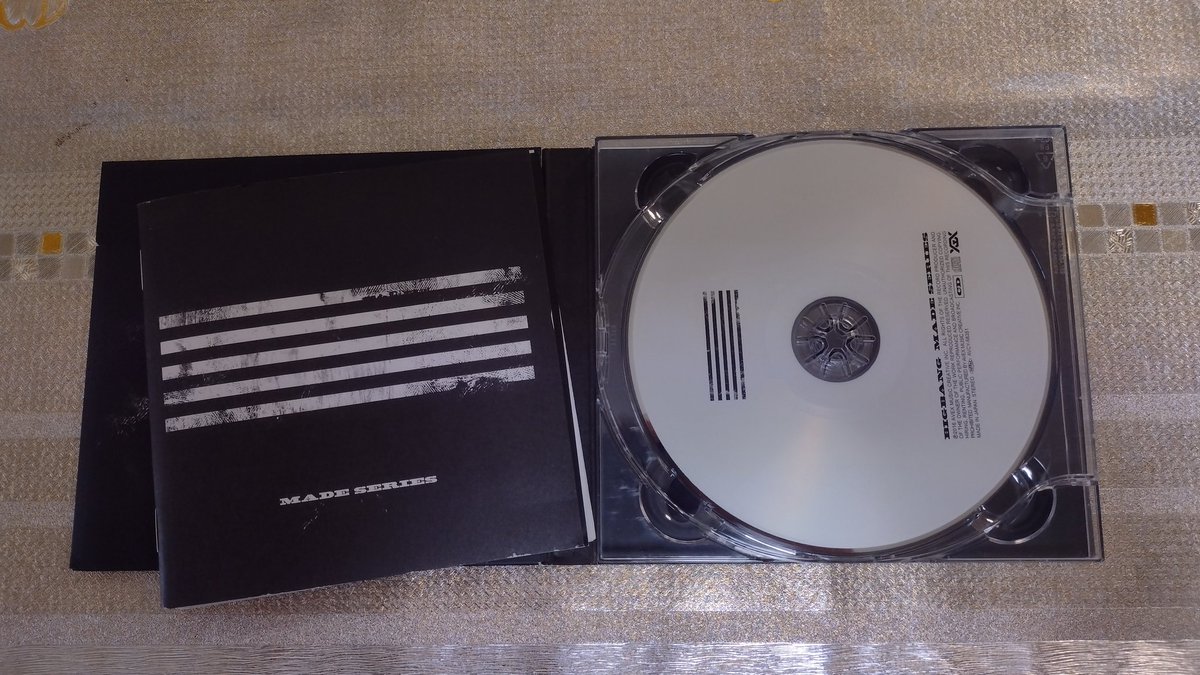 Gopop009's tweet photo. Big Bang - Made Series.
#bigbang #kpop #dance #made #cd #album #madeseries #gdragon #seungri #top #taeyang #daesung #choiseunghyun https://t.co/J5x1F7DaqR