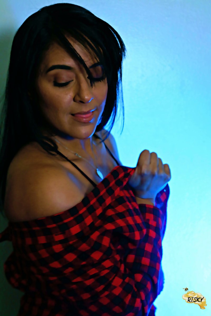 B_riskymedia's tweet photo. 🐝 Risky media
#Brisky
get wild !!
🐝 model :
@yolandayamzx
#model #onlyfans #creators #sub #dominicana #contentcreator #content #LABASED #nude #collab, #girlnextdoor, #nerdygirl, #selfie, #homealone, #happygirl, #feelinggood, #beauty, #beauties, #cute, https://t.co/fd2nnBEZV4