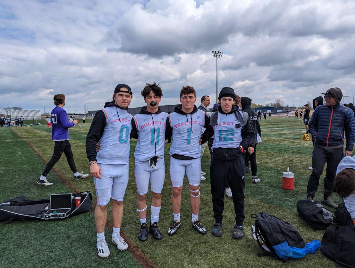Had a great time competing in wellend this weekend with <a href="/EOS7on7/">Eastern Ontario Select 7s 🏈</a>!
Thank you to <a href="/MVPFA2016/">MVP FOOTBALL ACADEMY🇨🇦</a> for hosting a great event. Excited to get better and prepare for our next tournament.