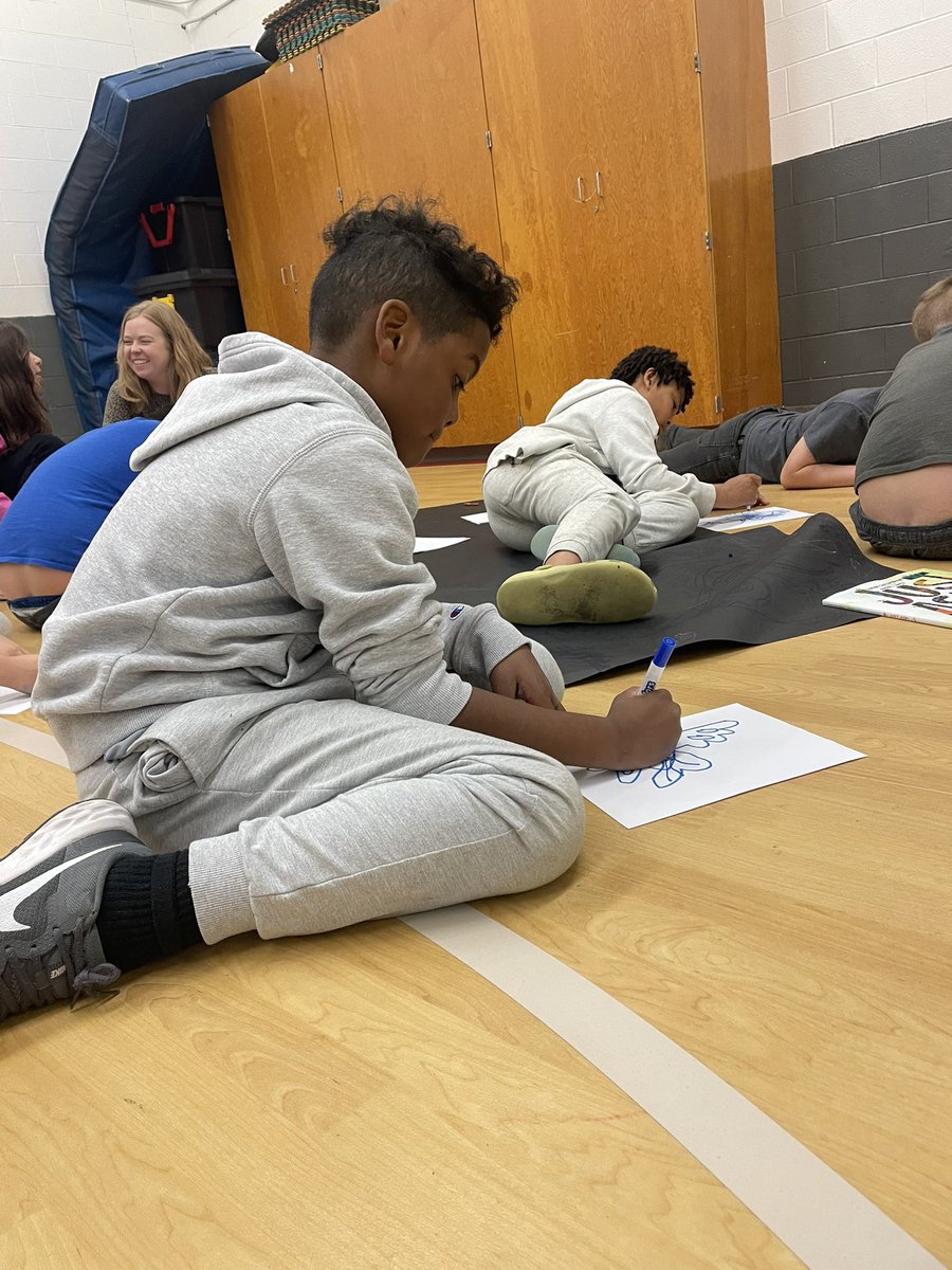 CouriersCorner's tweet photo. Braelyn was excited to stay after school and be able to learn more from Rafael Lopez after his assembly today. Thank you everyone @Crestview_NKC that made this happen. #BeaDreamer https://t.co/dIHPCBkMG2
