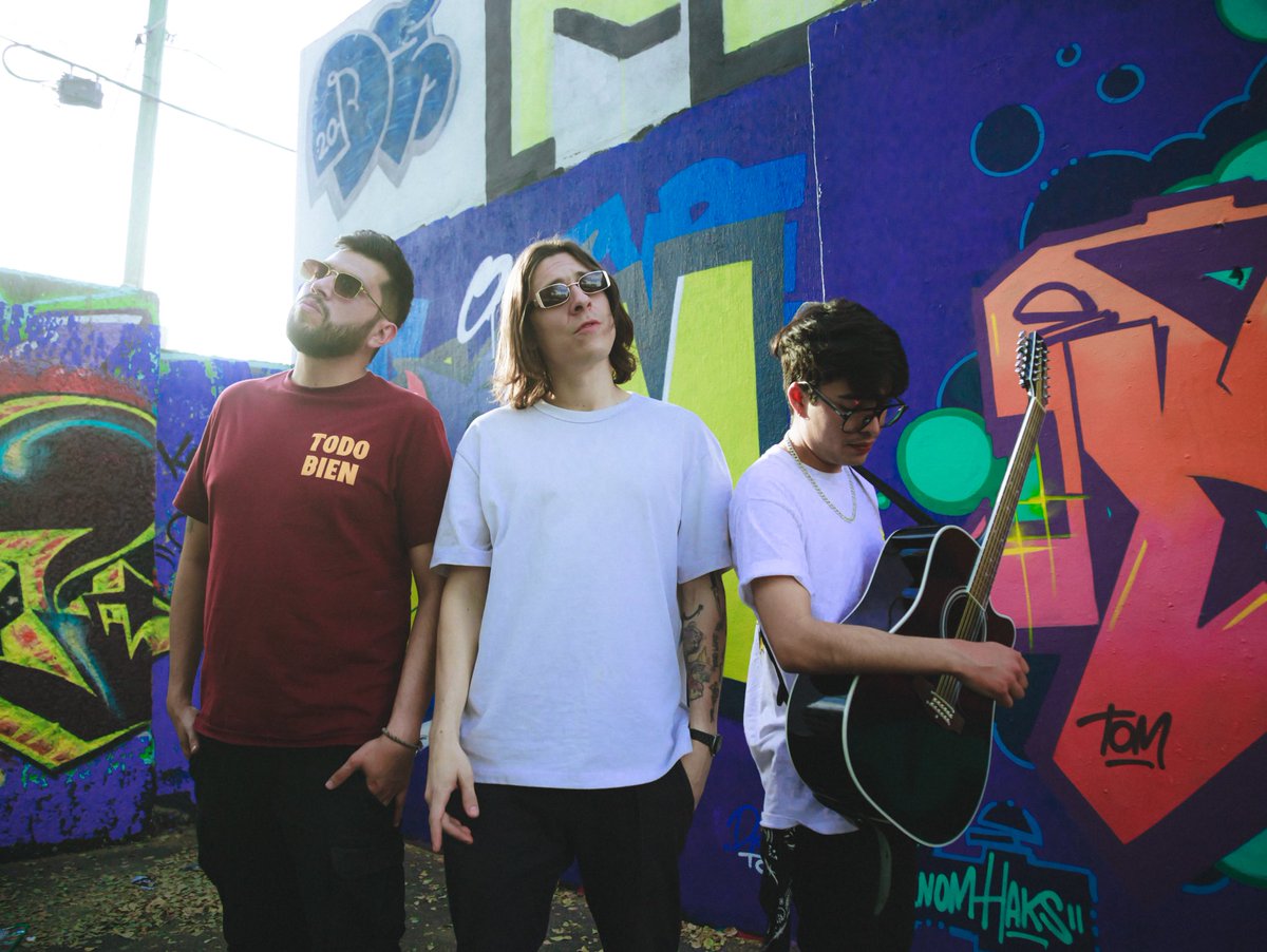 Jueves 27 Abril. 🌵🔥

Pasaste a proceder FT. <a href="/MoisesBFZ/">moi6</a> 

#asínomás