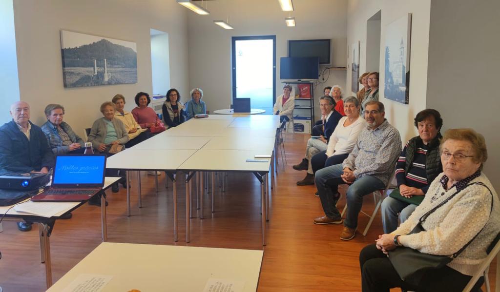 imasmallorca's tweet photo. 🗣️ L'Equip de Promoció de l'Autonomia #EVIF continua amb el programa de xerrades adreçat a la #gentgran de #Mallorca
✅ Visitam associacions de persones majors de #Selva, #Petra, #PladeNaTesa i #SantJoan per donar eines en la gestió d'emocions i promoure l'envelliment saludable https://t.co/9Ho1c22Sce