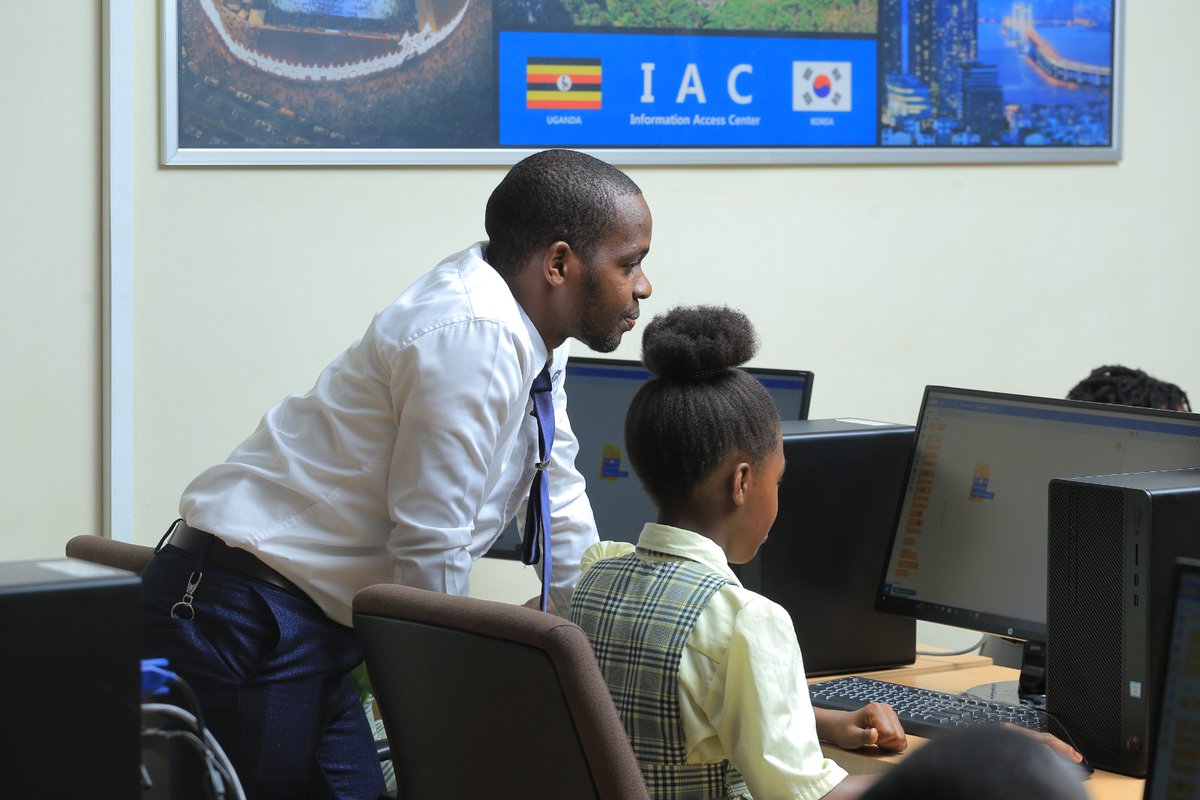 GrimsbyKane's tweet image. If you love solving puzzles, coding is the perfect challenge for you! Join us for Girls in ICT Week and put your skills to the test. #CodingPuzzles #GirlsInICT hosted by @code_academy_ug in partnership with @NITAUganda1 , @ITU ,@MoICT_Ug