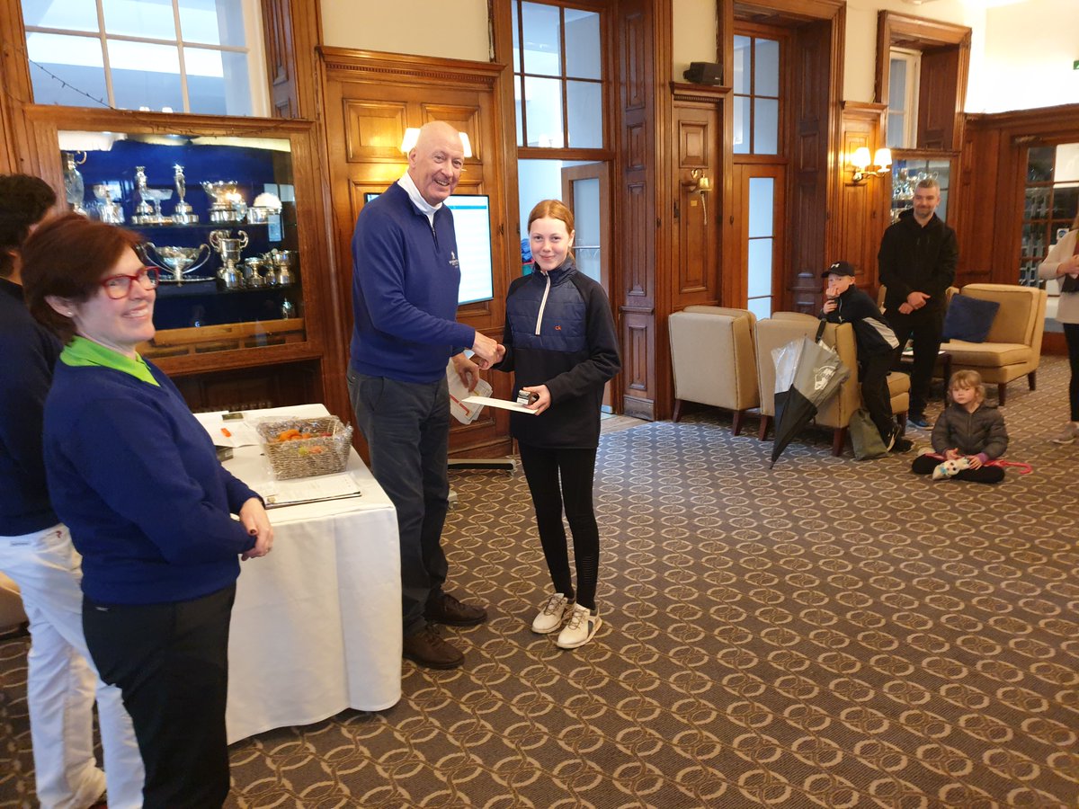 gazjesbekell's tweet photo. Not a bad start to the year,disregarding the miserable wet weather🙄
pleasing win for county against vets,great team performance by the girls+pleased to win my game with the lovely isabelle as partner. Great net win at edgbaston, handicap now 11.1 @WarksGolfLadies  @englandgolf https://t.co/uF0tQidHcx