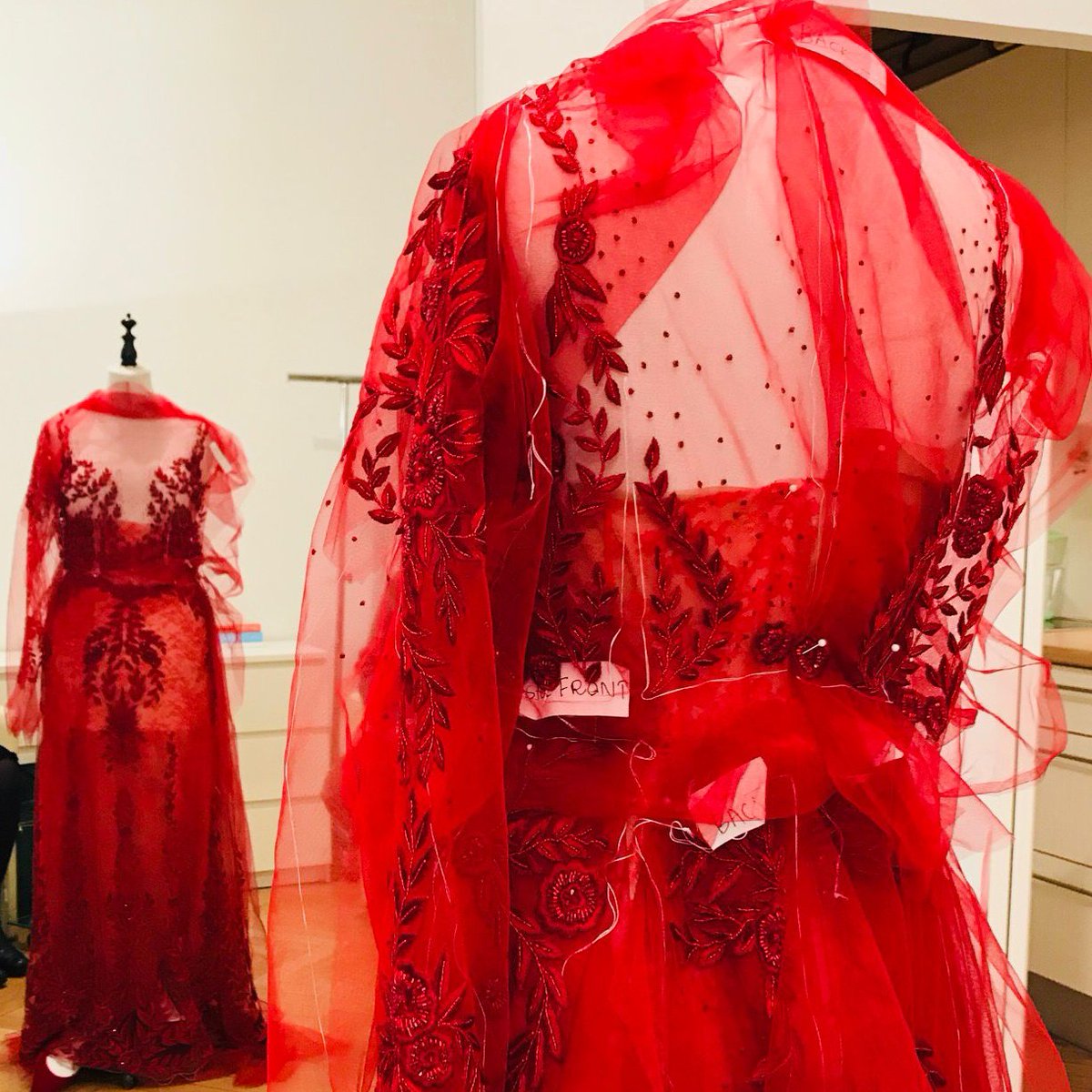 HawthorneHeaney's tweet photo. Beautiful red ari embroidery for a high end gown #ariwork #ariembroidery #bespoke #luxuryembroidery #highendembroidery https://t.co/wtot9dsi5j