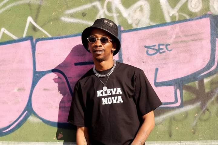 klevanovaWear's tweet photo. @klevanovaWear Merchandise.
GET YOURS

Penuel Chris excel #LiveBetterWithCapitec City of Johannesburg Chris Rock https://t.co/s5x0OUxD9w