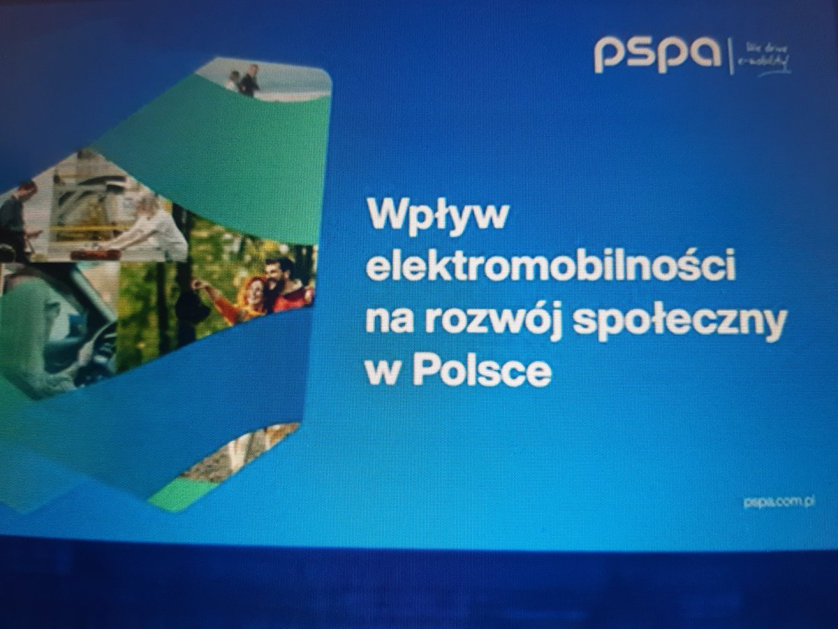piotob's tweet photo. Elektromobilność rozwija się w miastach - o tym mówimy na #EEC2023 https://t.co/hea0ZcX8HL