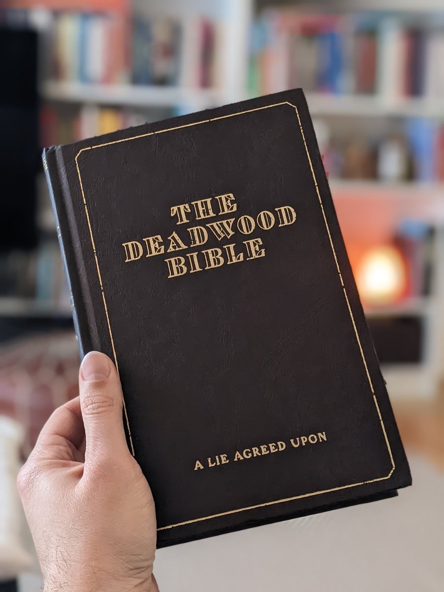 SuneHoegh's tweet photo. Just arrived 💛🖤
#thedeadwoodbible #deadwood #deadwoodbible #mattzoller https://t.co/bUkIG2HM69