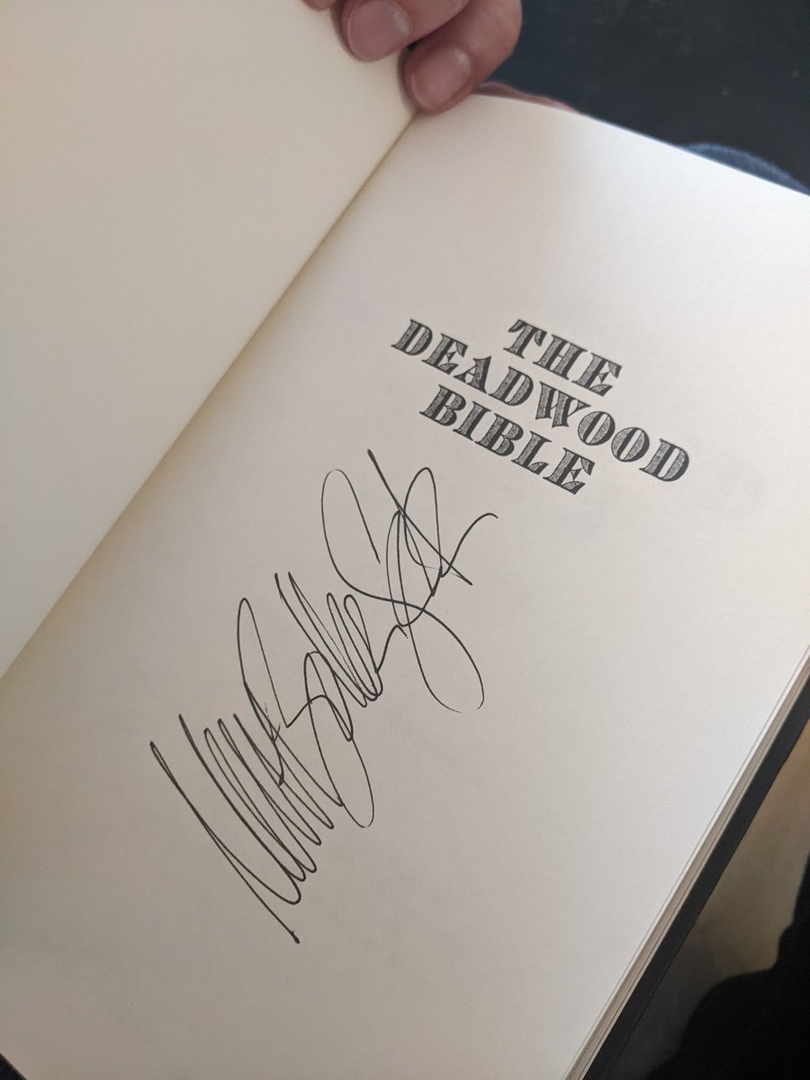 SuneHoegh's tweet photo. Just arrived 💛🖤
#thedeadwoodbible #deadwood #deadwoodbible #mattzoller https://t.co/bUkIG2HM69