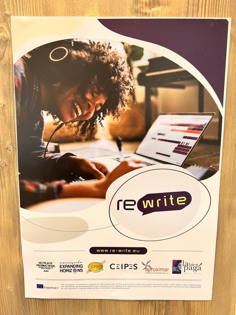 Chris Tomlinson tweet media