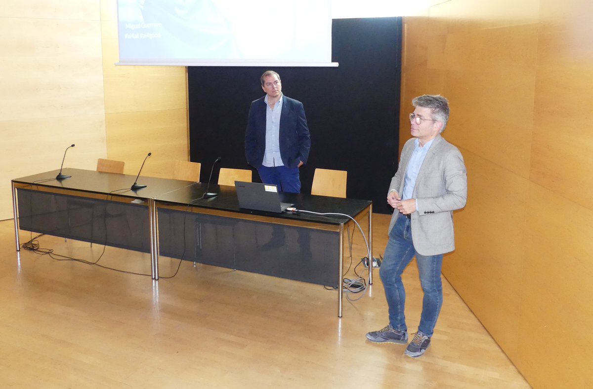 sergi_novo's tweet photo. 🔝 Èxitosa jornada sobre Intel·ligència Artificial aplicada al sector turístic en el marc del #SalouDigitalHub amb la col·laboració del Clúster @TICSud⭐️ Enhorabona als experts i a les empreses ponents com els socis #TICSud: #Roomtability i @triviaexplore de @magnore.👍Seguim!📈 https://t.co/TwHrKNGrIB