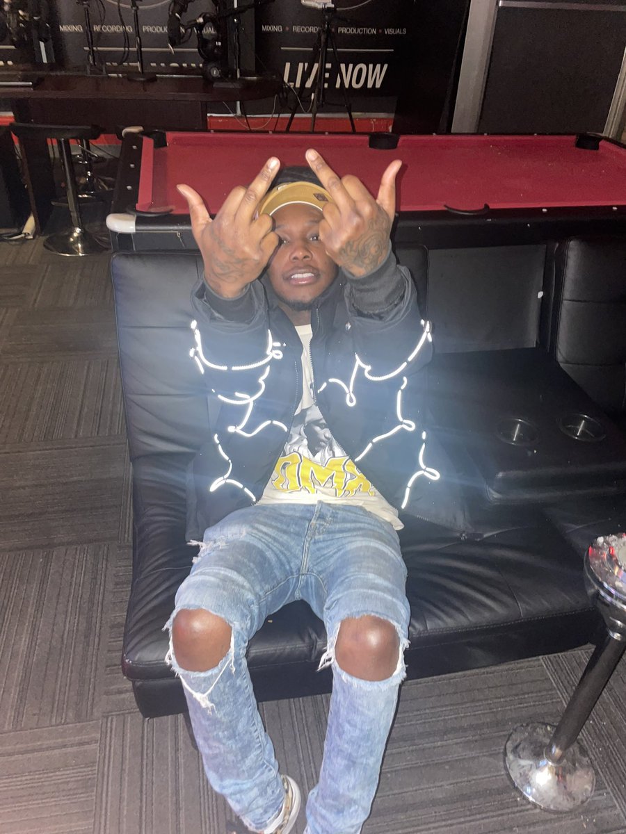 1025Rambo's tweet photo. #DumbWay if it ain’t Braveheart it ain’t me⚔���🖤 https://t.co/RFp5XQHqUV