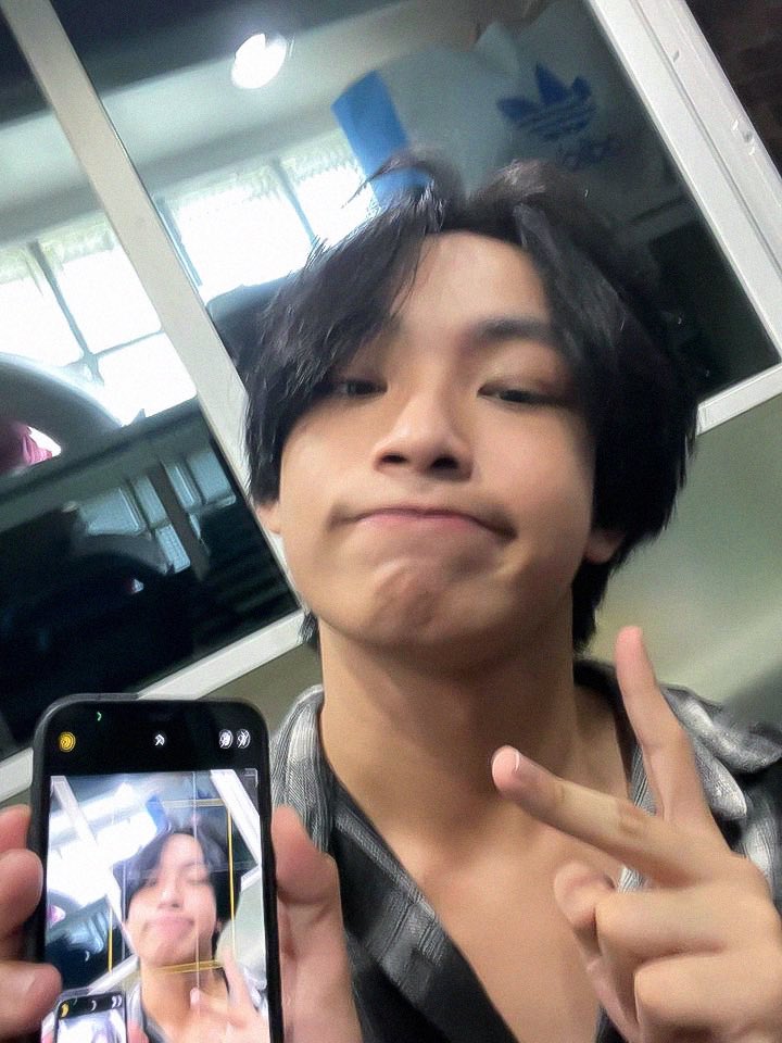 AJAAofc's tweet photo. [💌] happy dumplings day!!! 🥺🥟

ROAD TO 4EVER
#DumplingSelcaDay #4thWithAxl #AJAA #AJAA_AXL https://t.co/0DPTtP77Ww