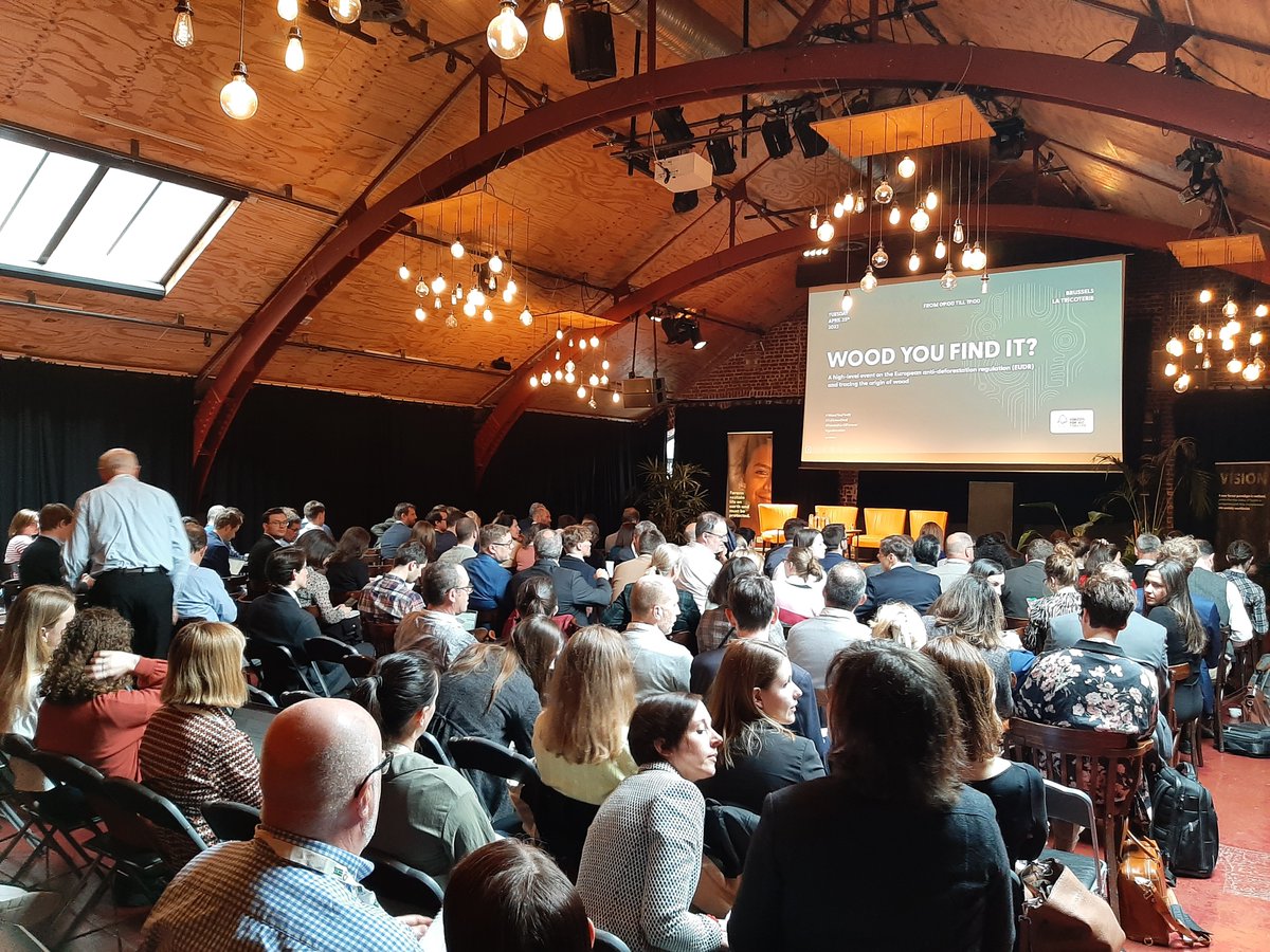 europanels_EPF's tweet photo. 🔴#WoodYouFindIt? 

EPF &amp; Members from Egger &amp; Sonae Arauco discussing the European (anti-)deforestation regulation (EUDR) in Brussels

🔎Main focus on how the #EUDR and its #geolocation requirement can play a role in the #wood sector, both in🇪🇺 &amp;🌏

#EUGreenDeal https://t.co/UCqUZxzag3