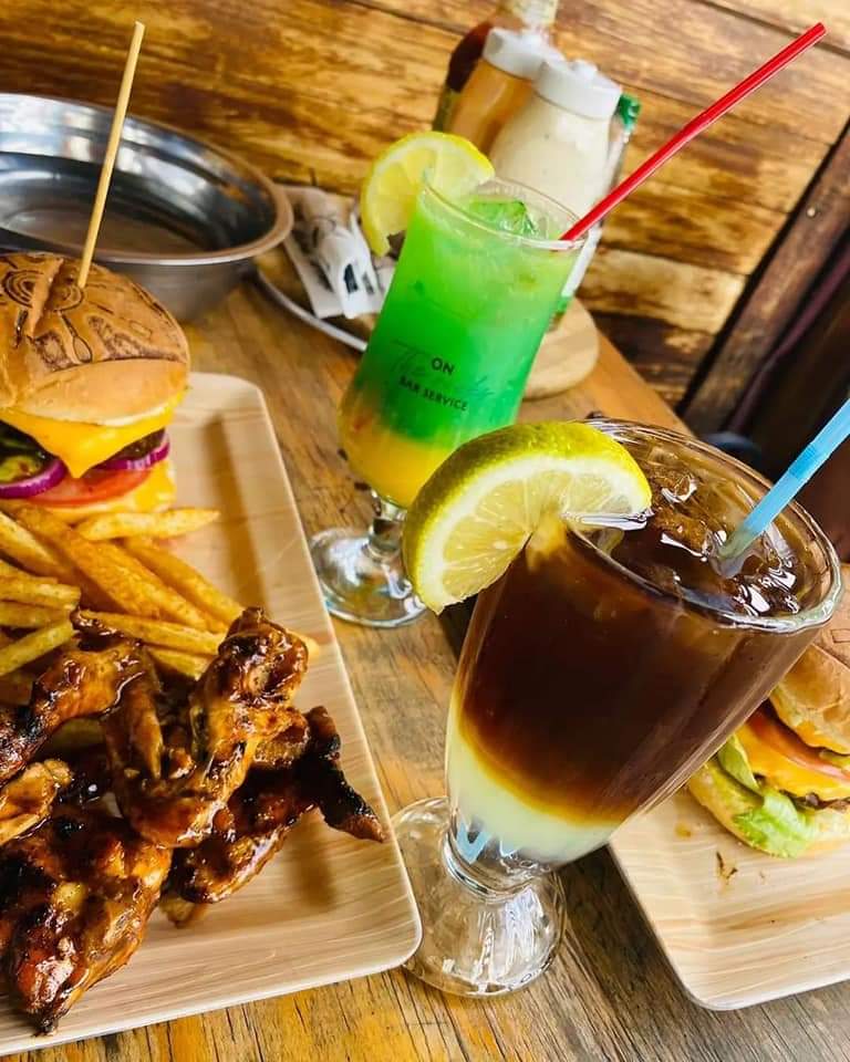 UntrainedChefZa's tweet photo. Untrained Chefs_ZA is guaranteed to add a little spice to your day 🔥🔥🔥
⌚ 10am - 8pm Mon To Thurs &amp; Sun
      10am - 10pm Fri&amp; Sat
📍 1214 Block K Soshanguve 0152
📞 0798639928 
📱DELIVERY KA SPEED
Chris Excel|Penuel |Melita |Nandipha |Yizo Yizo 
#adultingshowmax https://t.co/tEoFURIUaW