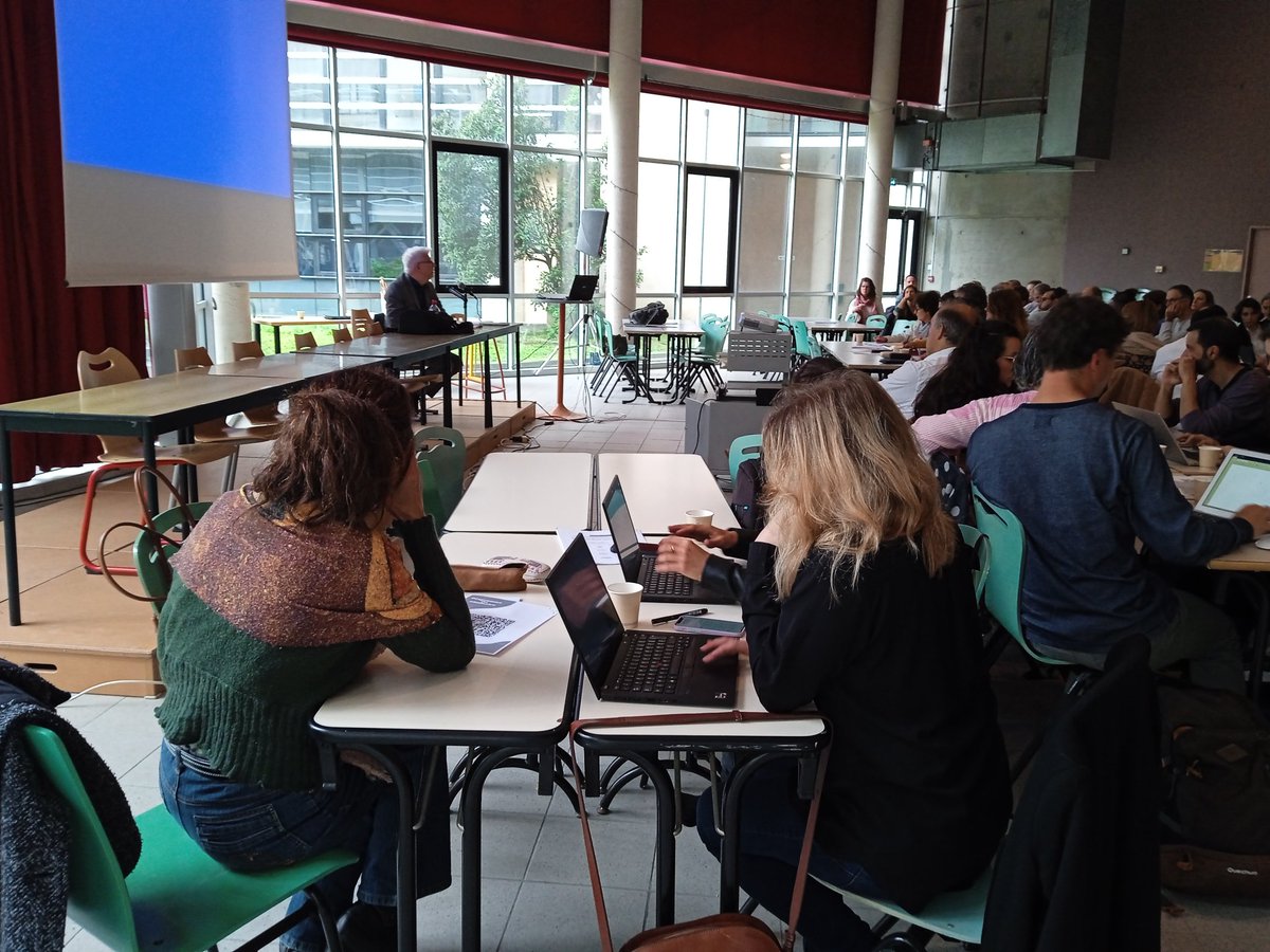 lyceejaydebeau1's tweet photo. Séminaire "Formation de formateurs" a Jay ce jour au titre de l Ecole Académique de Formation Continue pour la Dordogne. Recenser,répondre, aux besoins de formations au sein des établissements et des territoires. https://t.co/OvOIKwXIIm