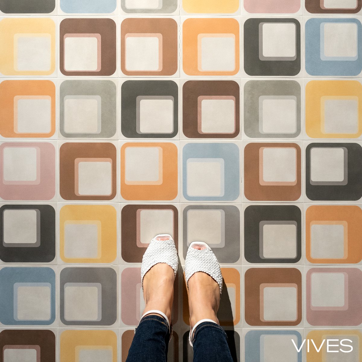 VIVESCeramica's tweet photo. Unique walls and floors with Pop aesthetics with the rectified porcelain tile Ferus-R 15x15 cm, from the Pop Tile collection. https://t.co/kogpH5pTJR #vives #poptile #15x15 #tileslovers https://t.co/Fd7i1CnPeL