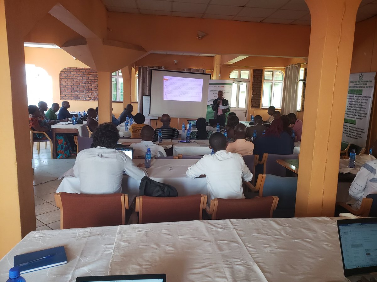 EkagriSarl's tweet photo. La #Fopac Sud Kivu et ses partenaires en réunion du conseil de capitalisation et de suivi. Plusieurs organisations paysannes venues de Walungu et Kabare sont présentes. Les partenaires @LouvainCoo , Oxfam, @agricongo ... Sont de la partie.
@Agripool_advice @ATARDC @aIiyahmira https://t.co/P216gRVA36