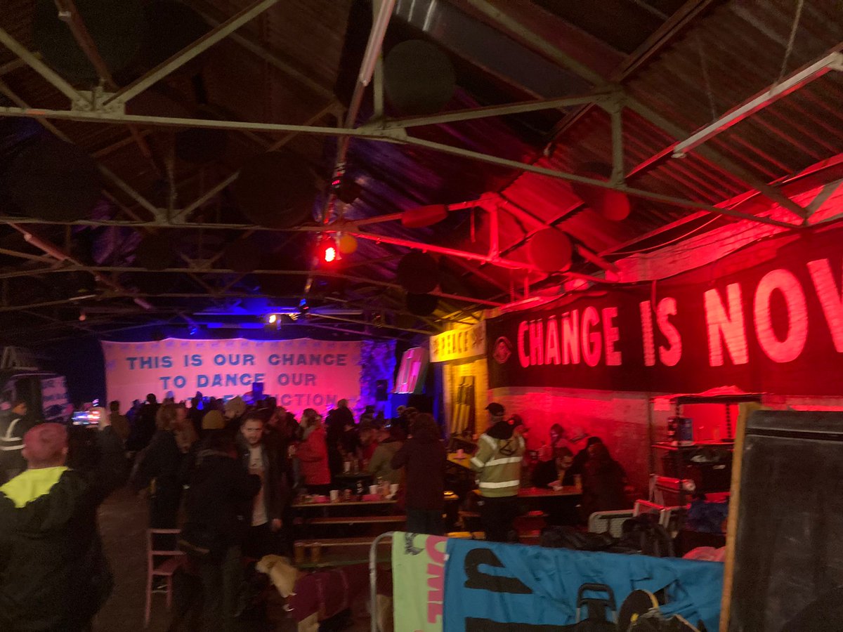 Barnet XR (Extinction Rebellion Barnet NW London) (@barnetxr) on Twitter photo The Government has chosen not respond to our demands: Choose your path
#chooseyourpath
* Disobey
* Tack action locally
* Picket The Government has chosen not respond to our demands: Choose your path
#chooseyourpath
* Disobey
* Tack action locally
* Picket