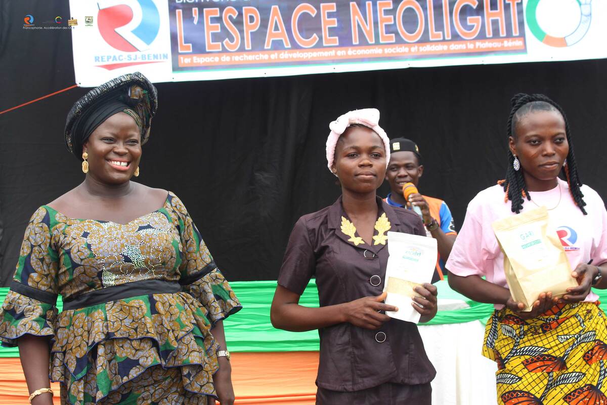 F_Innov's tweet image. #REPAC #OIF #ODD Accélération ODD à Adja-Ouèrè: REPAC met sur le marché de l'emploi de nouveaux jeunes formés à la transformation éco-responsable du manioc et met en service le 1er centre expérimental d'ESS dans le plateau dlvr.it/Sn271D