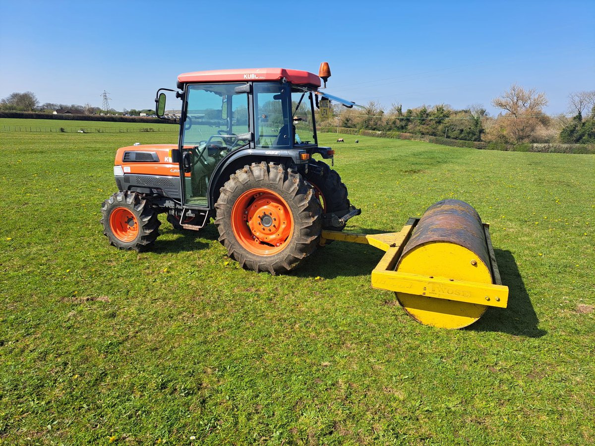 Rolling into Tuesday ….

Always plenty to do on the Tickleberries Aronia Berry Plantation here in Kent 

bit.ly/2ONlazA

#britishproduce #britishfarm #aroniaberries