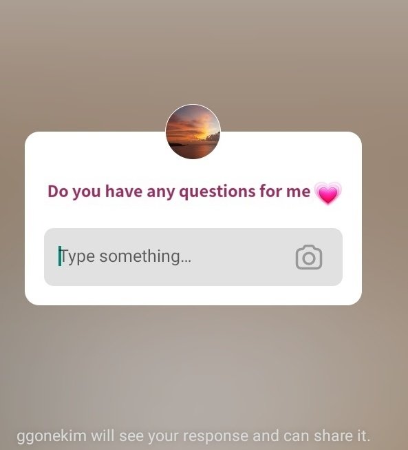 kgoeunpics's tweet photo. Everyone! Leave a question for ggonekim to answer later on her ig live. https://t.co/5t7ZS1LeLd