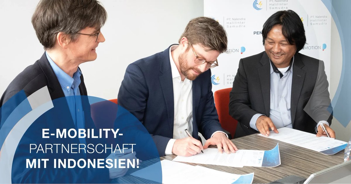 „Die Vor-Ort-Ausbildung von Fachkräften für neue Berufsbilder und Geschäftsbereiche wird eine zentrale Rolle spielen“, sagt #PEM-Leiter Prof. <a href="/AKampker/">Achim Kampker</a>. Mit @PEM_Motion sind wir in eine #eMobility-Kooperation mit Indonesien gestartet! Mehr dazu: buff.ly/3V2pJca

#battery
