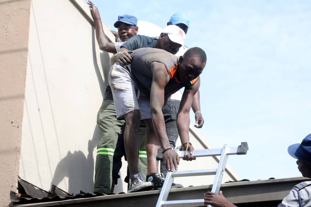 Umthunywa Zimpapers Official tweet media