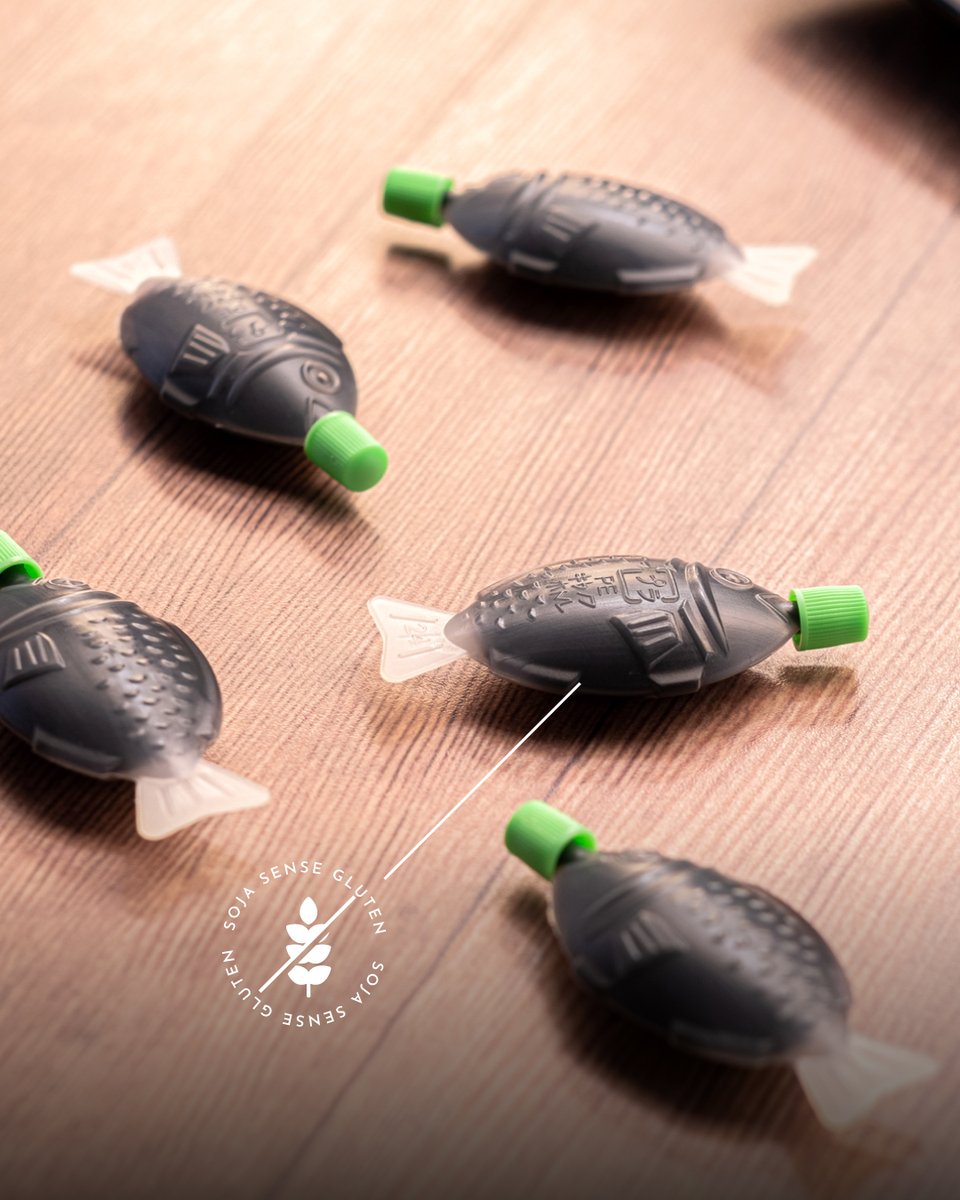 Sushi21Sbd's tweet photo. A Sushi 21 pensem en tots, i per això, tenim soja sense gluten per als qui ens escolliu. I per als que feu una comanda a domicili, us la incloem en aquests simpàtics peixets! 🐟 https://t.co/3hcSbWqpjZ