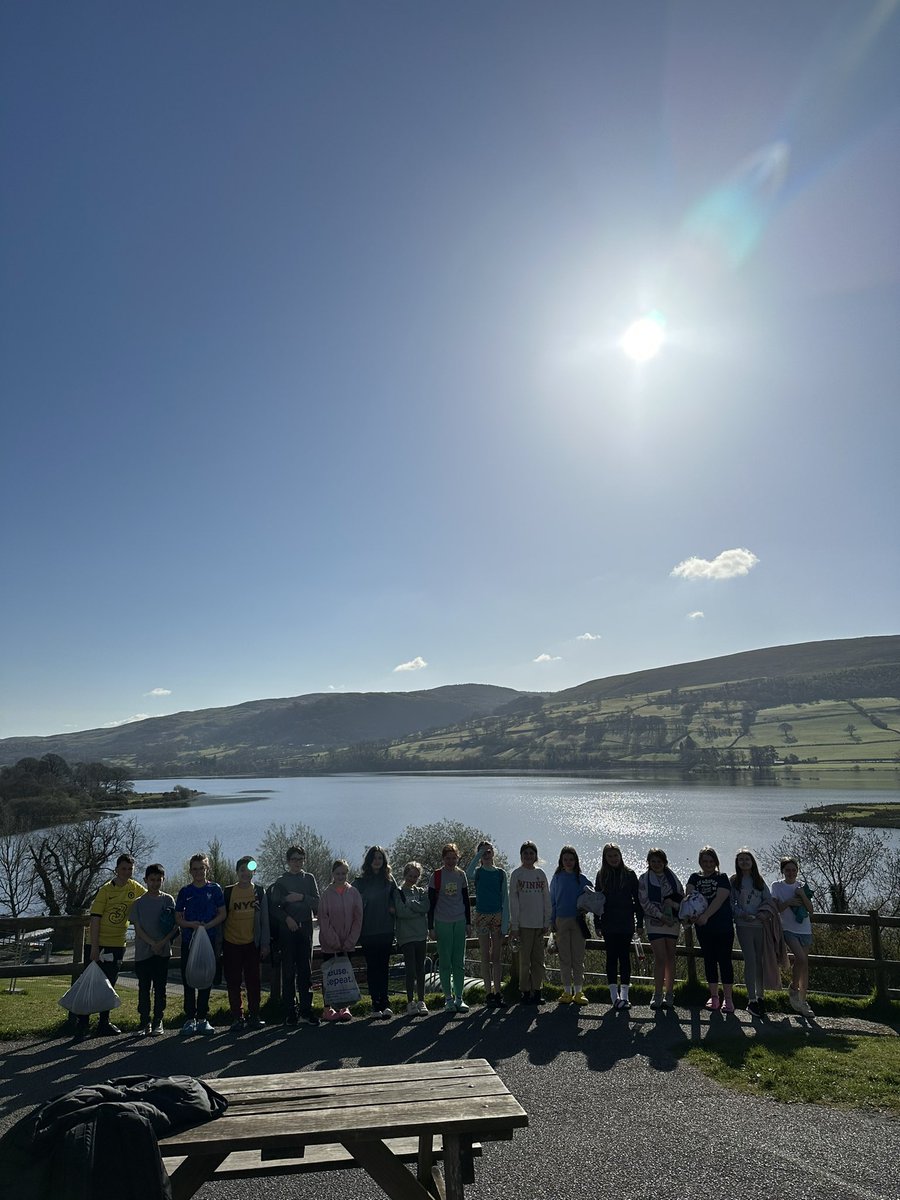 ysgolbroallta's tweet image. Pawb wedi cysgu’n wych neithiwr a mwynhau brecwast cyn sesiwn nofio 🏊🏻 Everyone slept well last night and enjoyed their breakfast before the swimming session 🏊‍♀️ #PwllGlo #Blwyddyn6
