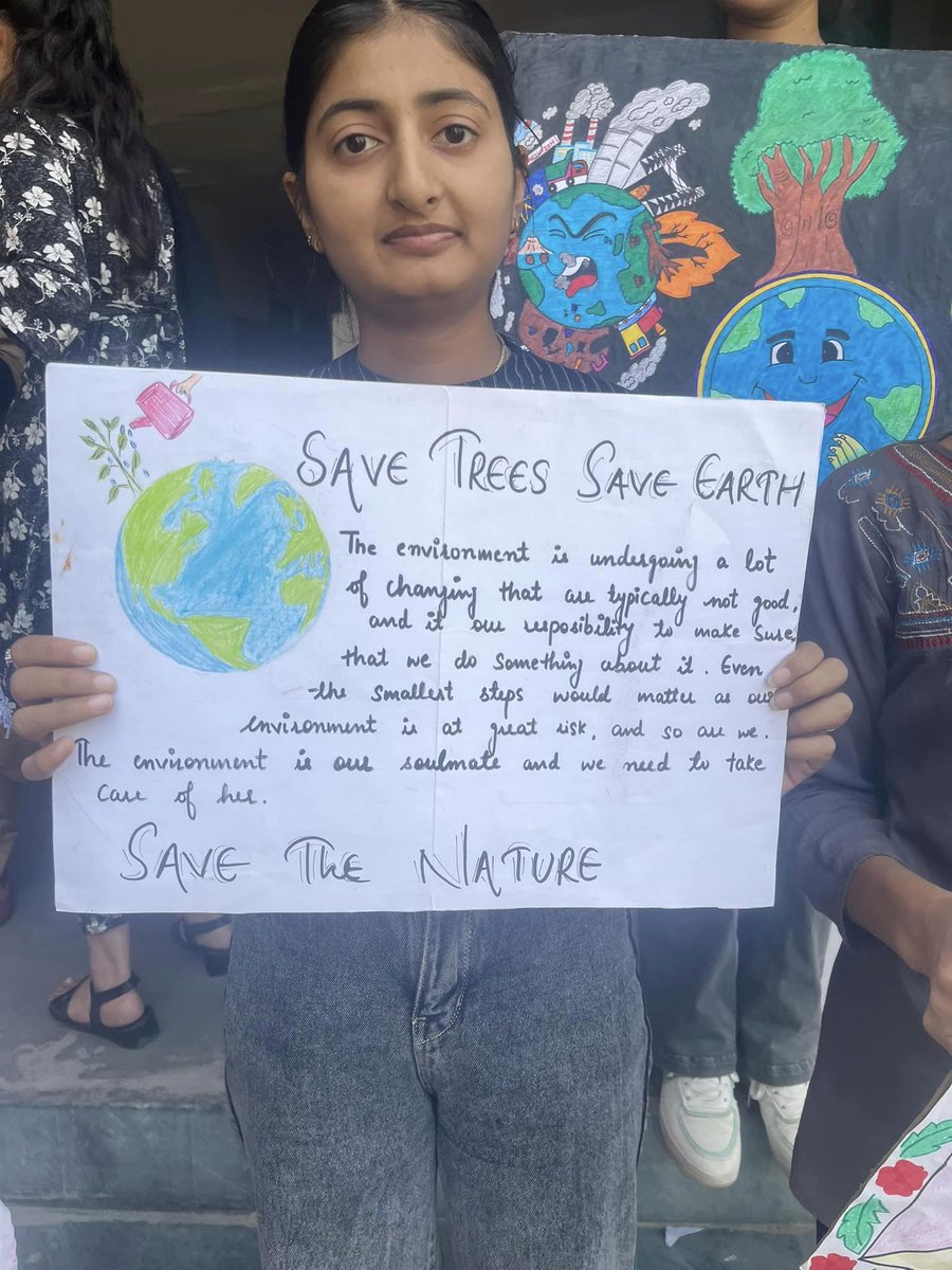 NSSRDChandigarh's tweet photo. #NSS #YuvaBharat #AmritMahotsav
Poster making, Chart making and Slogan writing competitions were organised by the NSS Unit of RRMK Arya Mahila Mahavidyalaya  Pathankot, Punjab to observe Earth Day.
@ianuragthakur @NisithPramanik @YASMinistry @NITKM2021 @pankajsinghips @_NSSIndia https://t.co/7LU5EjbC6L