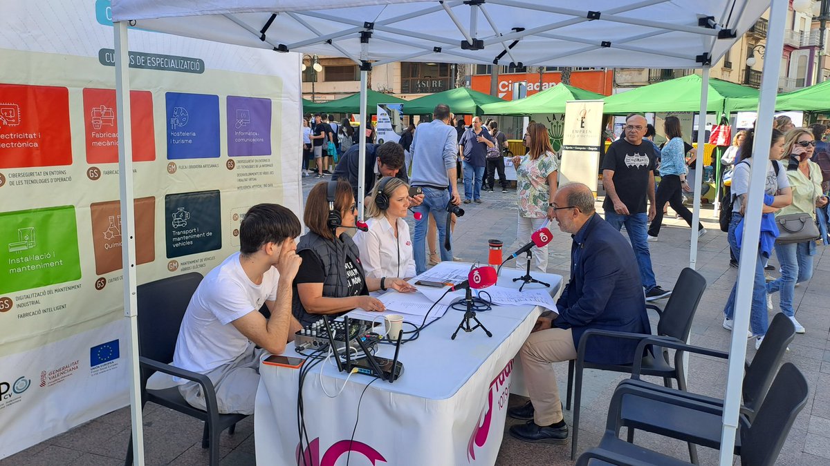 sermonfu's tweet photo. L'alcalde d'Alzira inagura la jornada.
@AjuntAlzira @fpalzira @GVAeducacio  #fpvalenciana 
T'esperem!!! https://t.co/cf3rdzCZA1