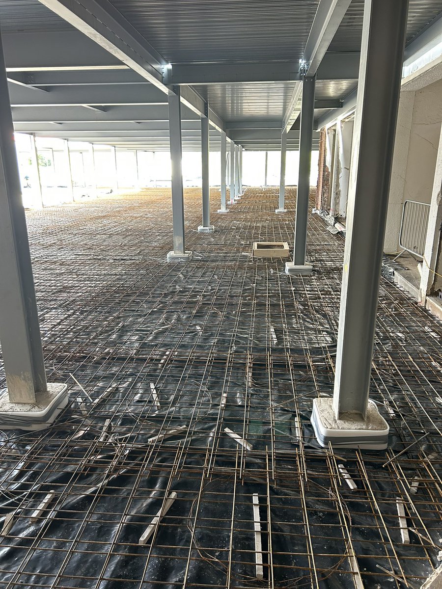BAKCivilEng's tweet photo. Impressive slab prep by the team ready for the 1st pour today at #Wilmslow https://t.co/7OLMZ2jkKe