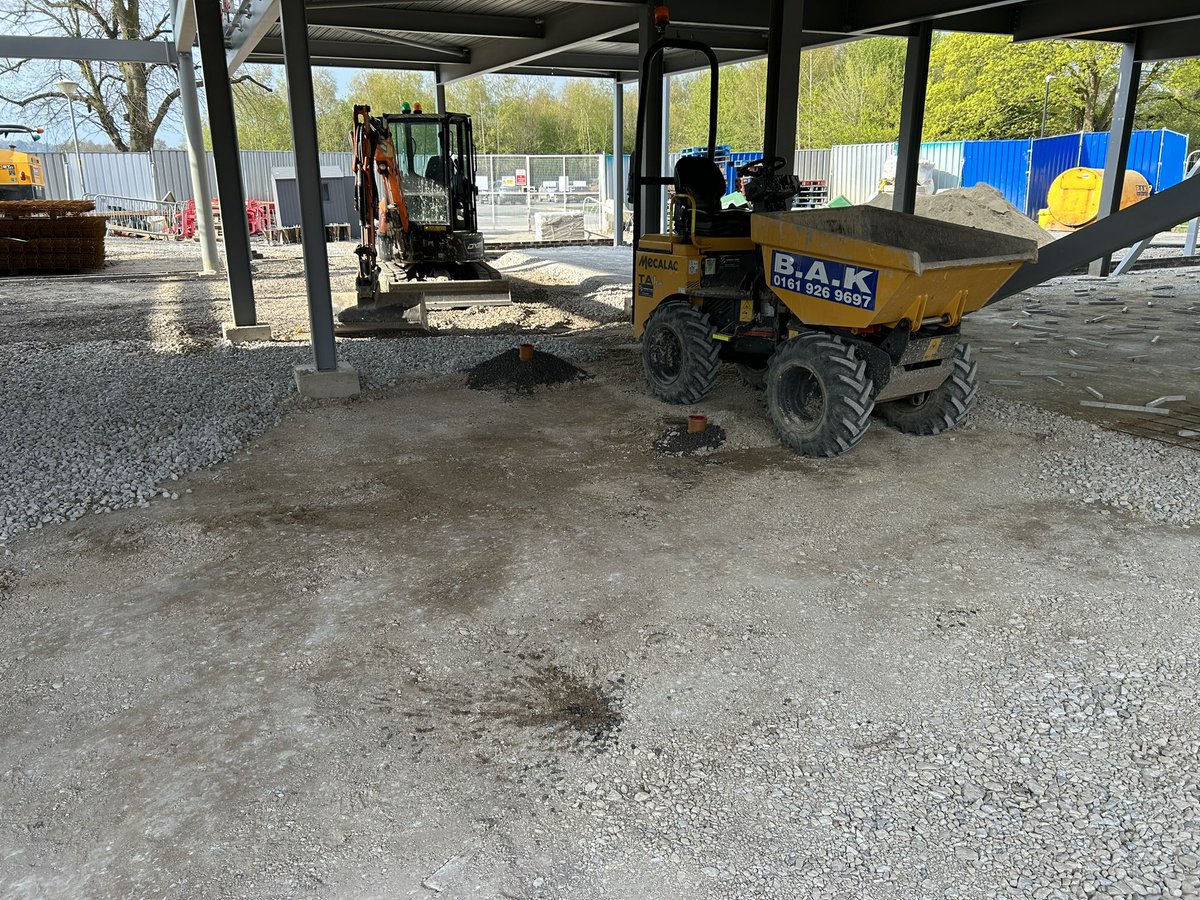 BAKCivilEng's tweet photo. Impressive slab prep by the team ready for the 1st pour today at #Wilmslow https://t.co/7OLMZ2jkKe