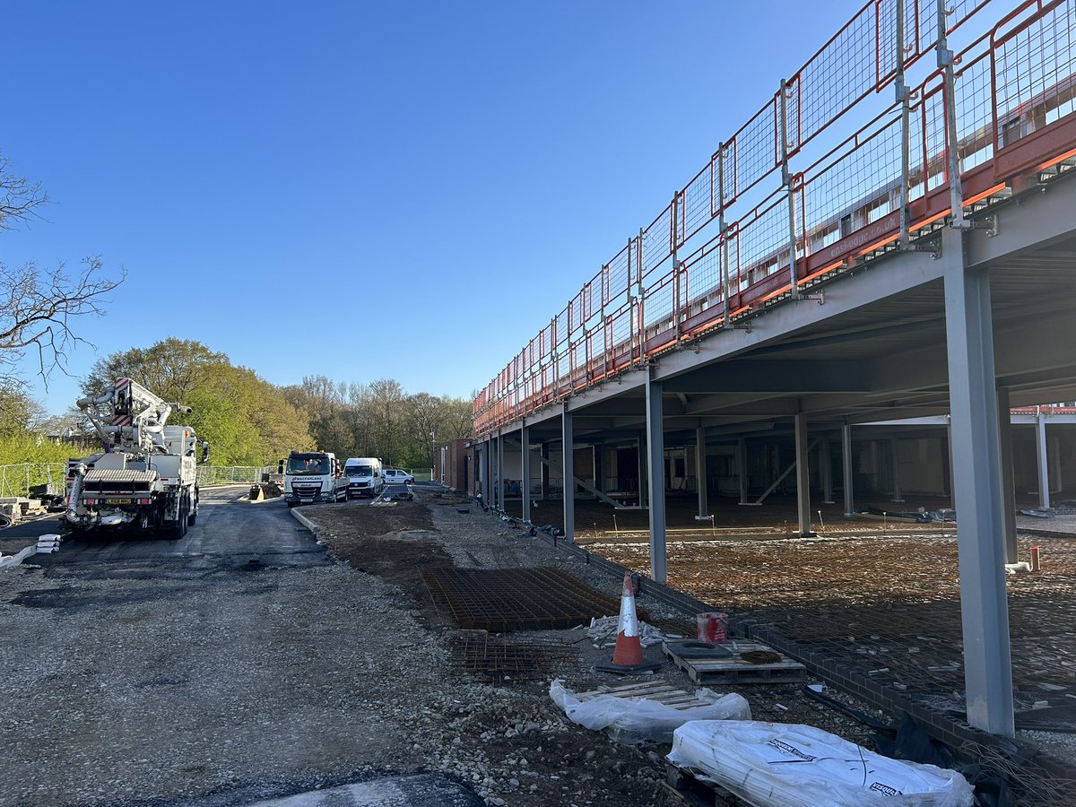 BAKCivilEng's tweet photo. Impressive slab prep by the team ready for the 1st pour today at #Wilmslow https://t.co/7OLMZ2jkKe