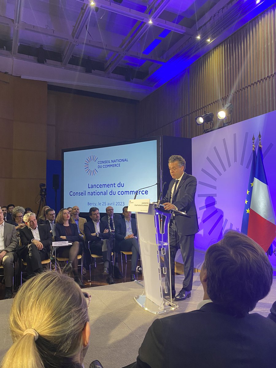 VirgileCaillet's tweet photo. Lancement officiel du #CNC ce jour à Bercy avec @oliviagregoire : «le Commerce est 1 lien essentiel entre les citoyens et entre les territoires.C un pilier de la vie sociale du pays » @UNIONs_c présente pour porter la voix de la filière SPORT &amp; LOISIRS. invité = @ChristopheBechu https://t.co/5fTtT9xBF2