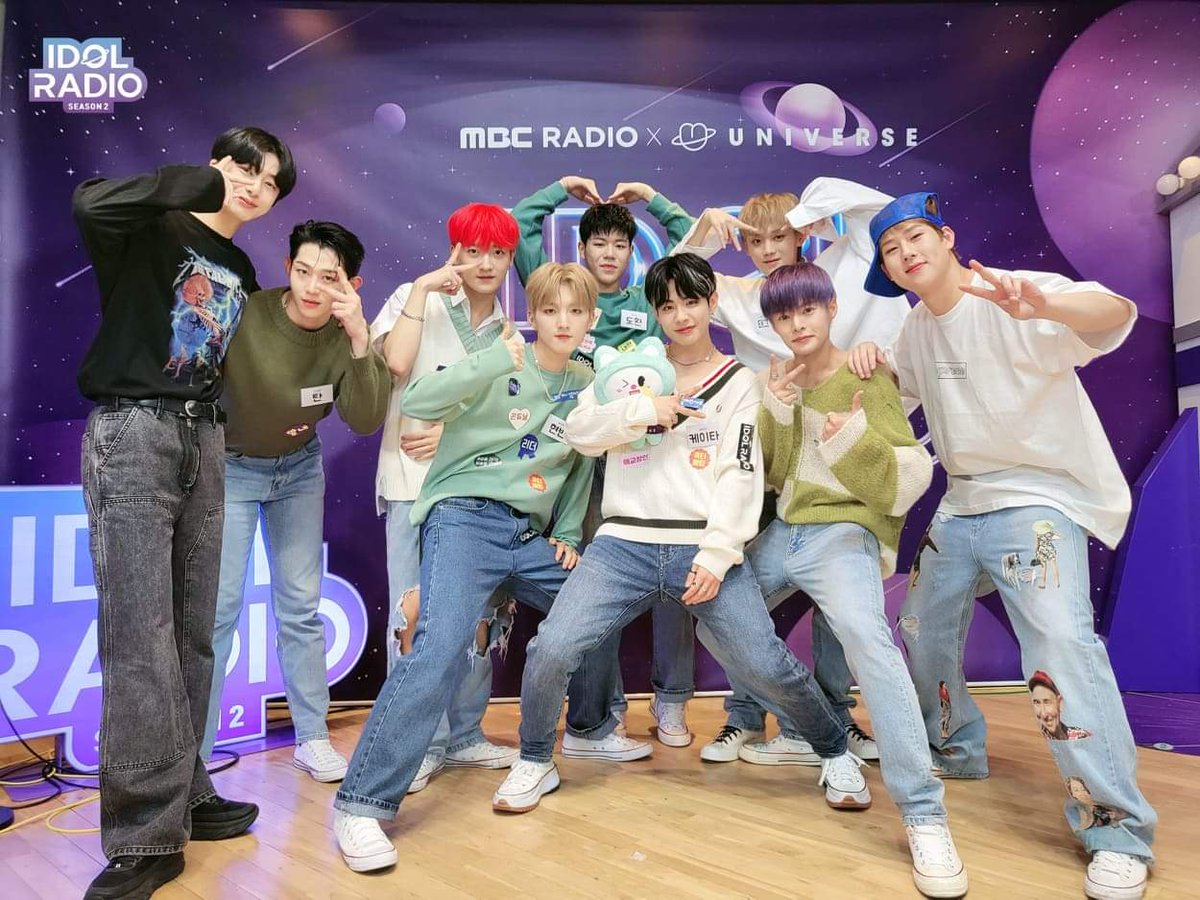 honeybunchkeita's tweet photo. ciipher crumbs with kpop idols/being the biggest social butterfly  — a very long 🧵 part 1 https://t.co/I6zMFevrAA