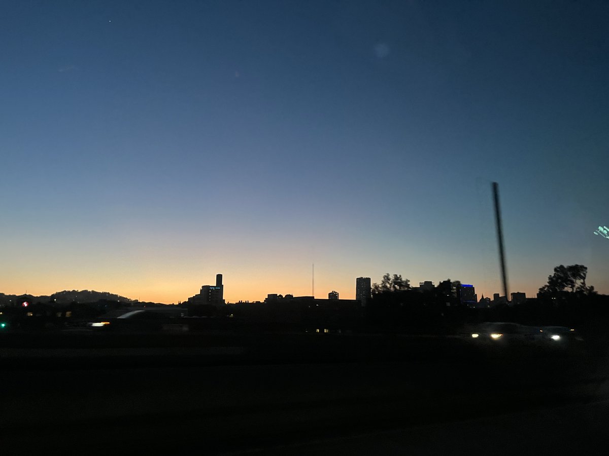 soonyoungiezw's tweet photo. i feel happy everytime i look at the sky
the sky always looks so pretty
#FORMYLIFE https://t.co/GU83VcdWST
