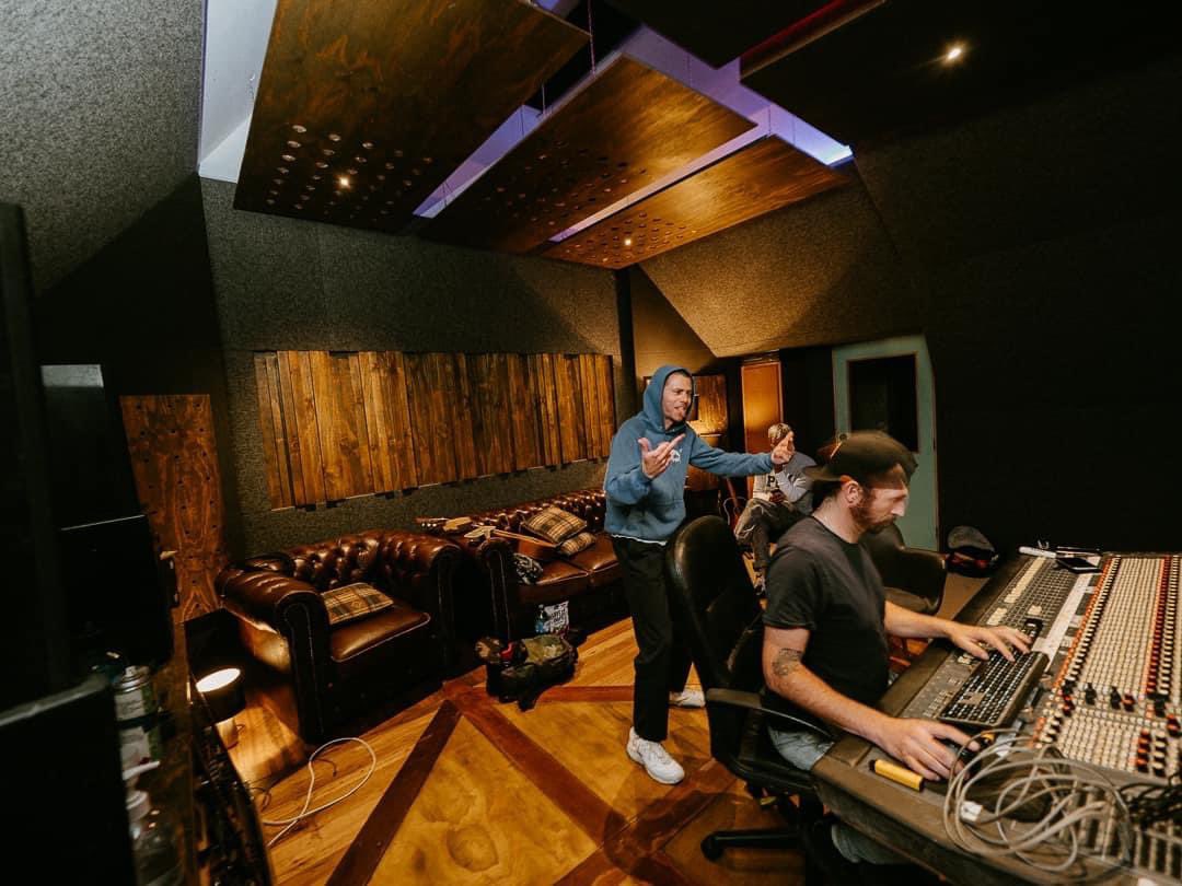 therubensmusic's tweet photo. Back at the Bunker working on the set list for the next shows, We got three new songs in the set but wanna know your favourite Rubens songs 🤝

(Hoops doesn’t count) ☯️ https://t.co/bGDQnFd2Ip