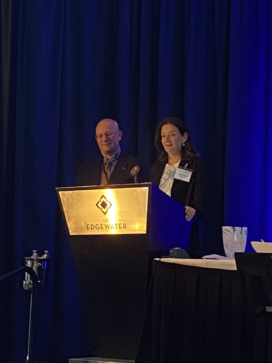 A wonderful address on choosing a VA career from outgoing president Dr. Sarosi @VAsurgeons and passing the gavel to to incoming president @maryhawn @StanfordSurgery