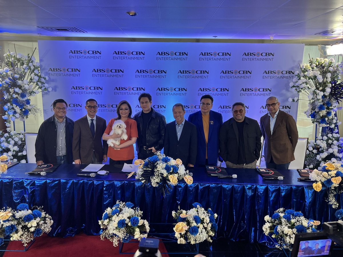mjfelipe's tweet photo. LOOK: It is sealed! Enrique is still officially a Kapamilya. https://t.co/SOKx5g476l